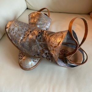 A.S.98 Metallic Silver Cutout Leather Sandals